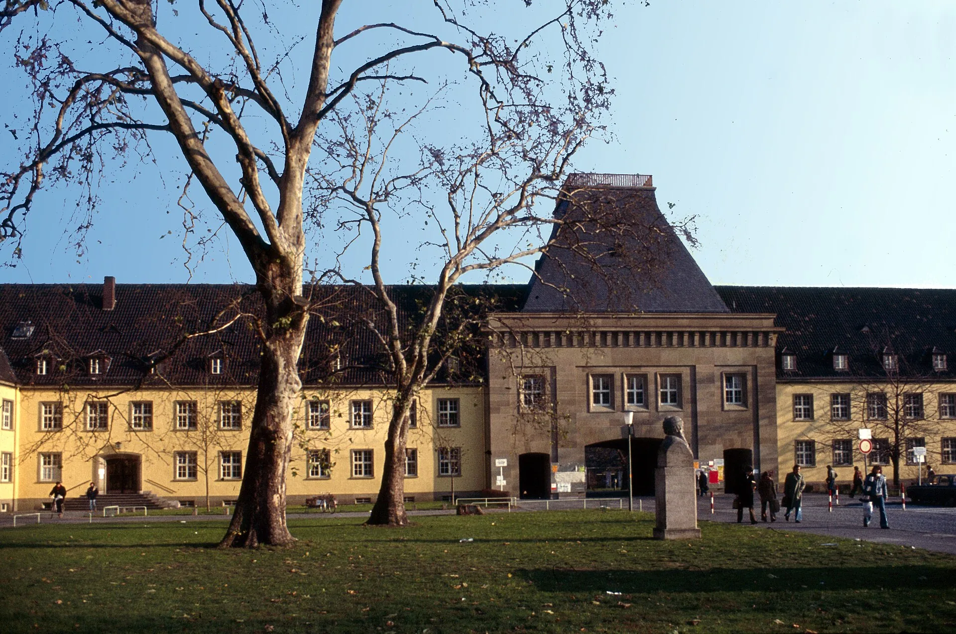 Johannes Gutenberg-Universität Mainz kampüs veya Mainz şehir görseli
